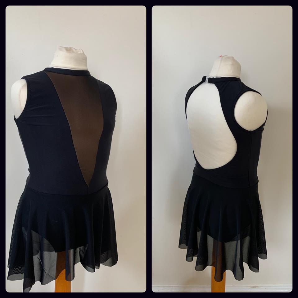 Sleeveless Lyrical suit with mesh skirt